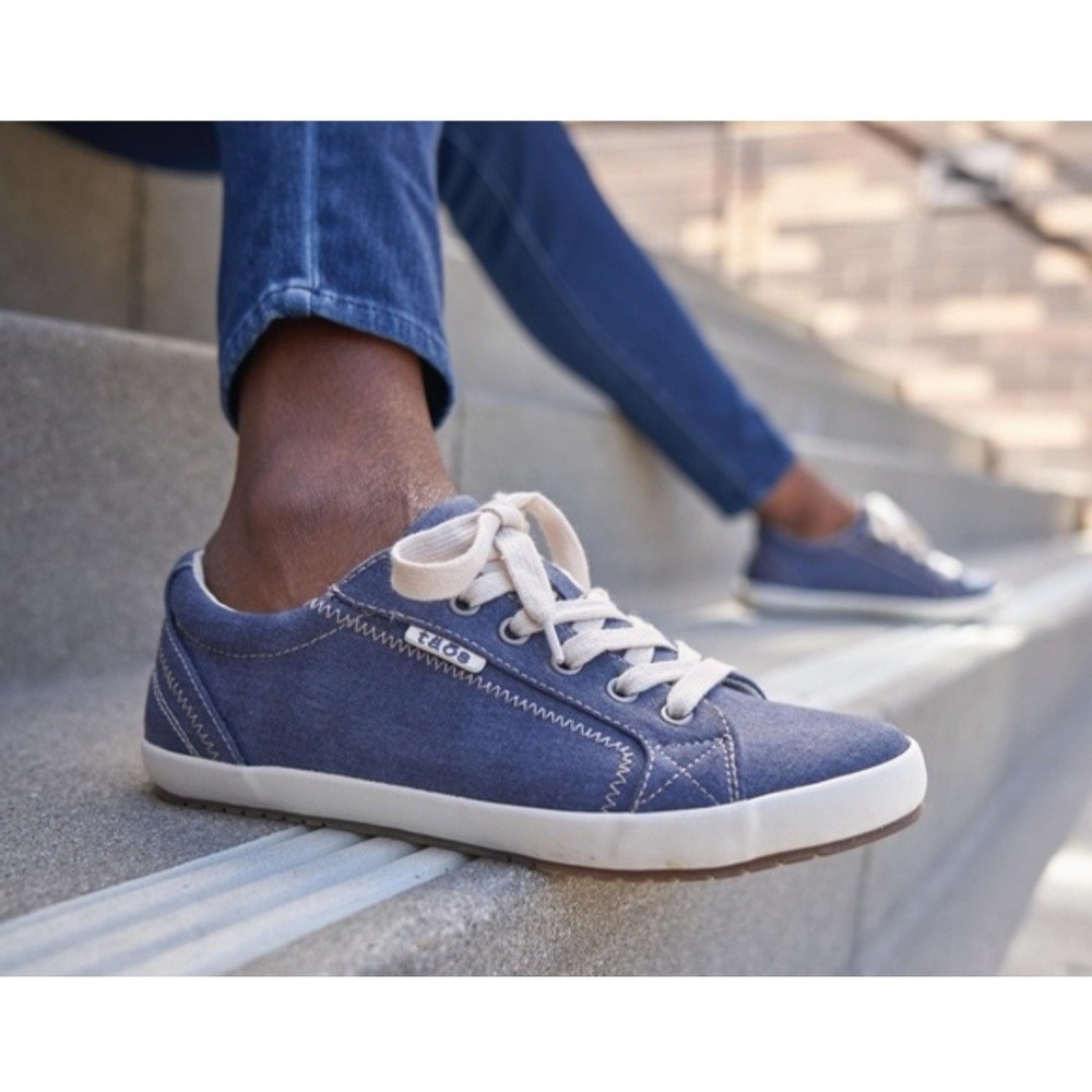 Taos Star Blue Wash Canvas Sneakers Womens 8.5 Lace-Up Comfort Shoes Denim